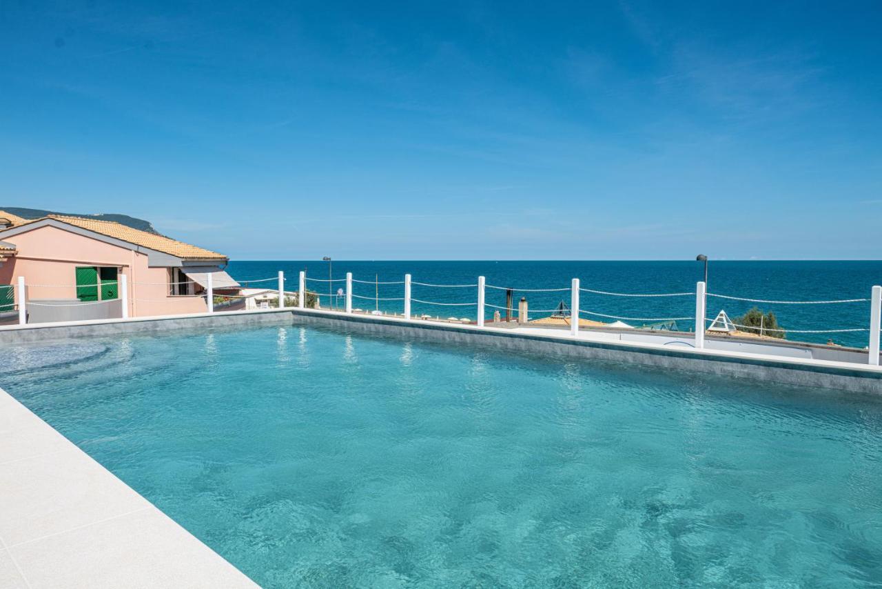 Mia Hotel 努马纳 外观 照片